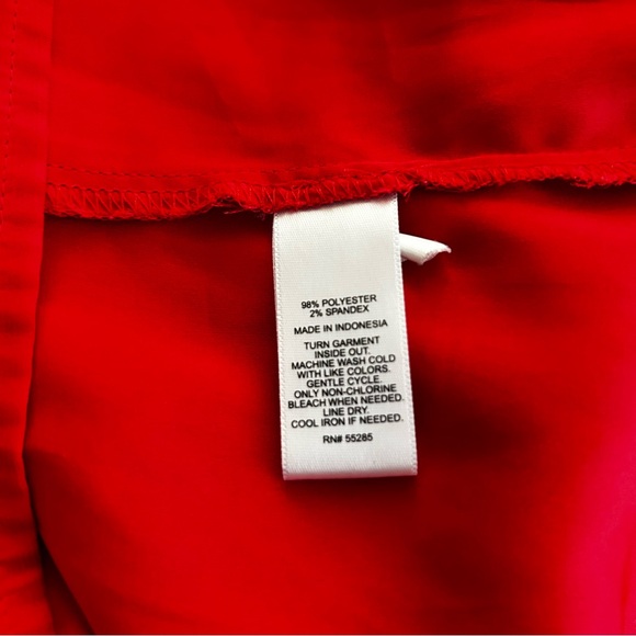 Express Womens Red Satin V-Neck Half Zip High-Low Stretch Blouse Top Size M - Picture 9 of 9